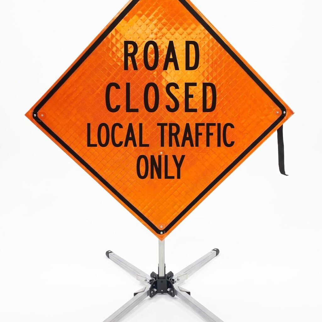 Road closed local traffic only sign variant